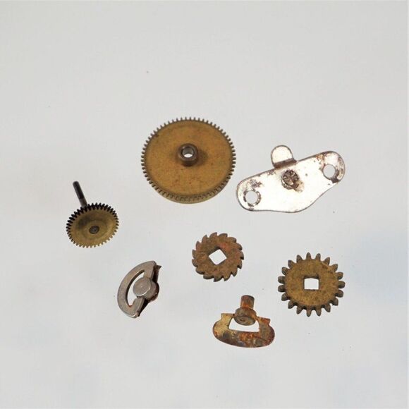 Assorted Lot Clock Watch Gears Clocksmith Watchmaker Repair Parts Vintage Crafts - Picture 1 of 5